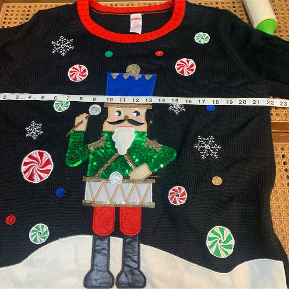 Like new light up Christmas  sweater. - Picture 9 of 12